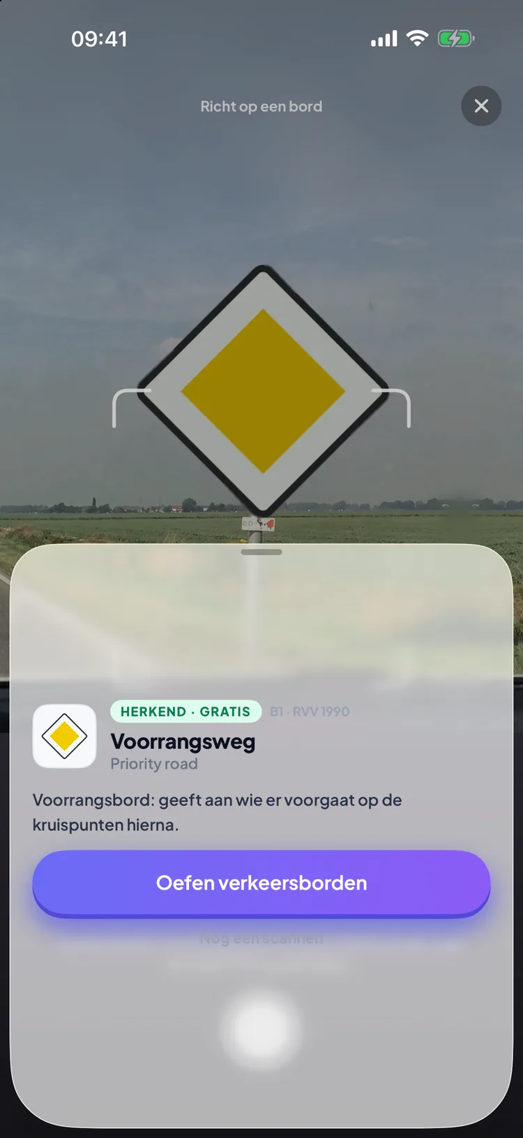 Permio-scherm Scan een bord, gericht op een voorrangswegbord, herkend als Voorrangsweg (B1) met een knop om verkeersborden te oefenen